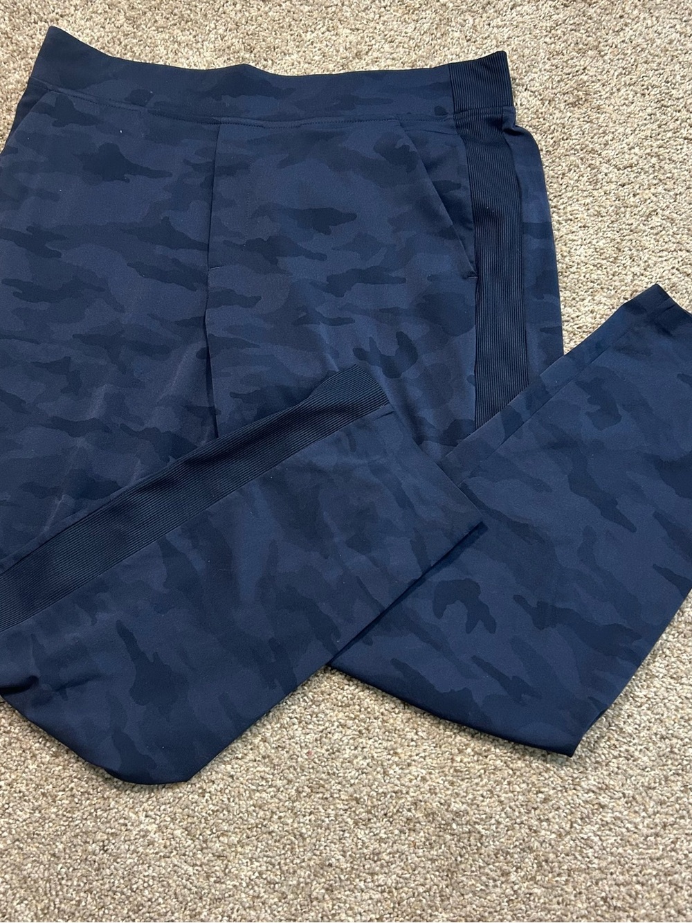 Athleta Navy Camo Women's Jogger Pants